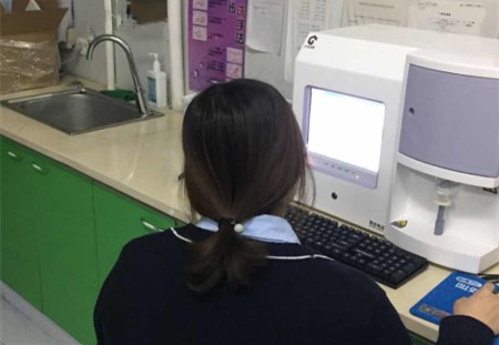 热烈我司医用星空体育被海城皮肤病医院采购-山东国康